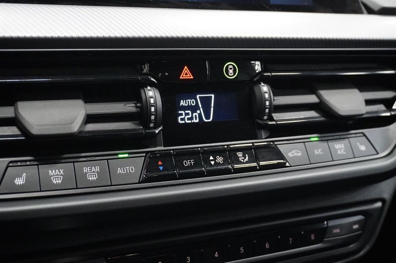 BMW 118 bild 10