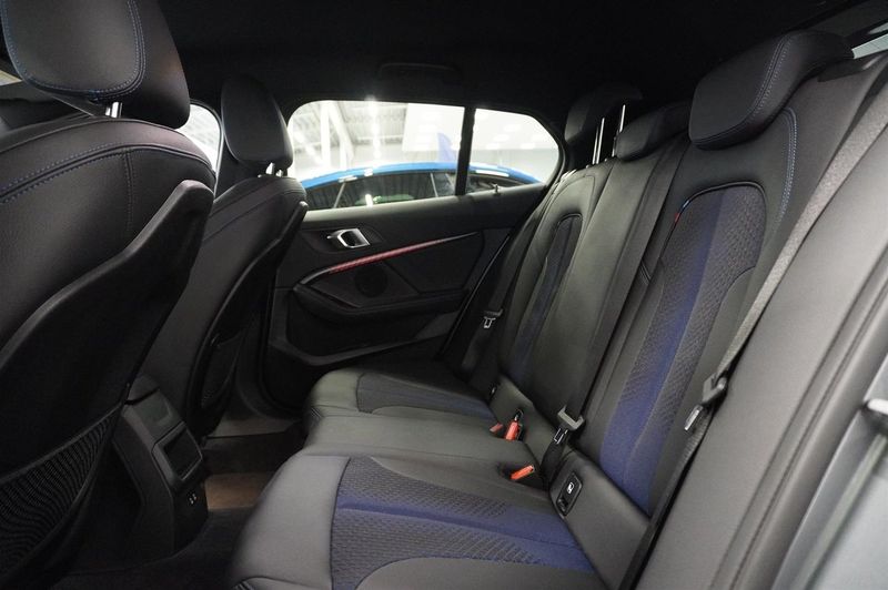 BMW 118 bild 6