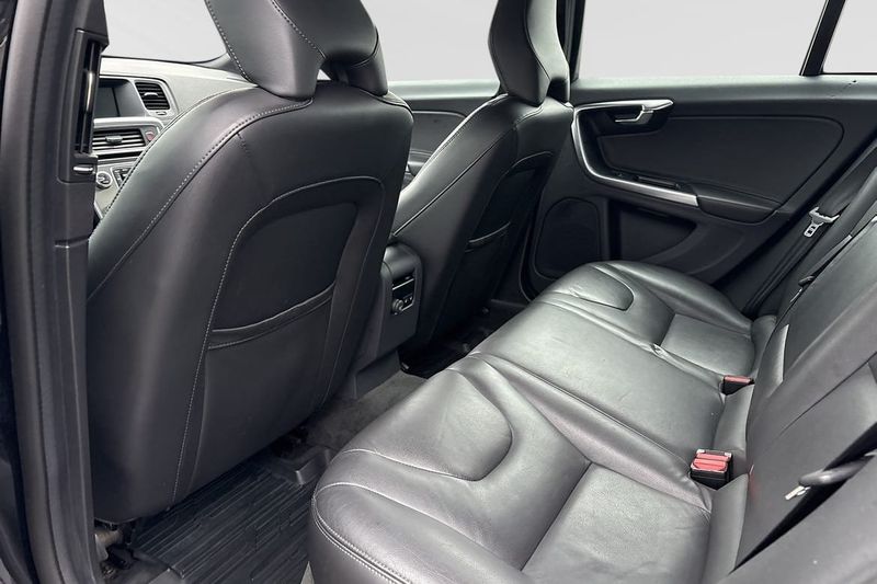 Volvo V60 bild 8