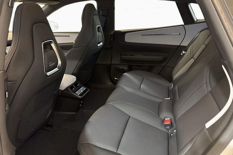 Polestar 4 bild 12