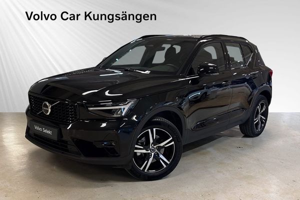 Volvo XC40 B4 FWD Bensin Plus Dark - 2026
