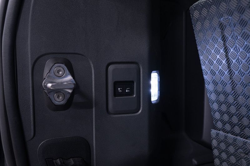 Land Rover Defender bild 7