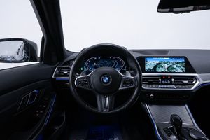 BMW 320 bild 17