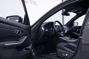 BMW 320 bild 7