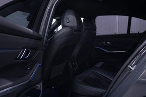 BMW 320 bild 12