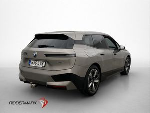 BMW iX bild 9