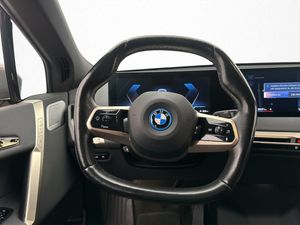 BMW iX bild 27