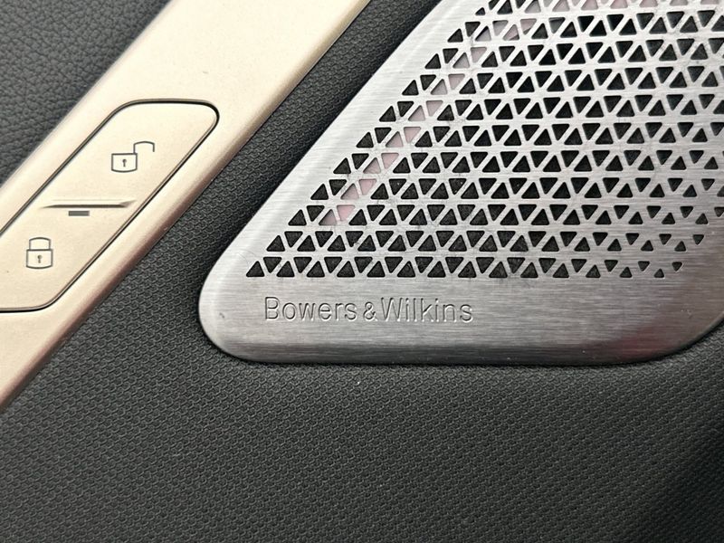 BMW iX bild 19