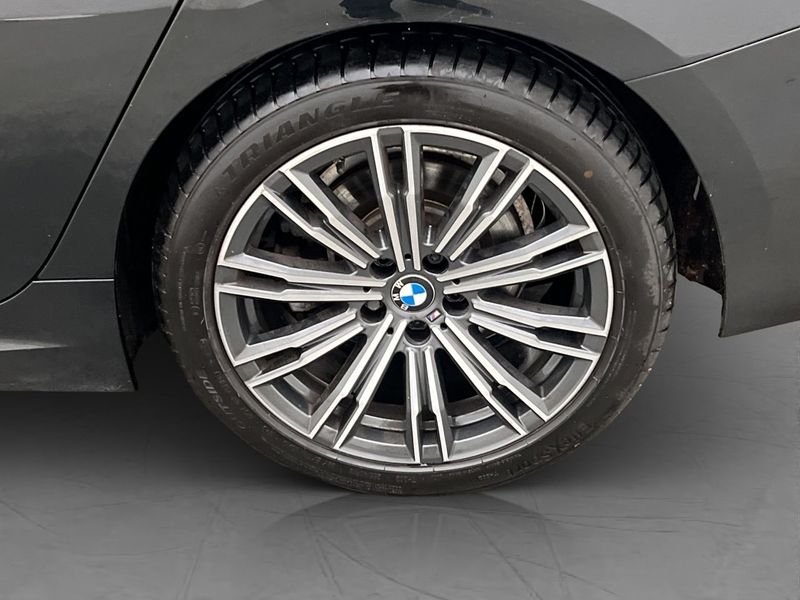 BMW 320 bild 32