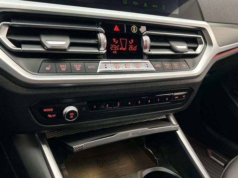 BMW 320 bild 24