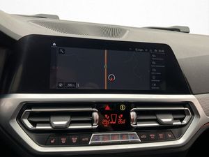 BMW 320 bild 17