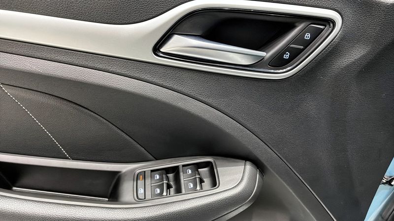 MG ZS EV bild 12
