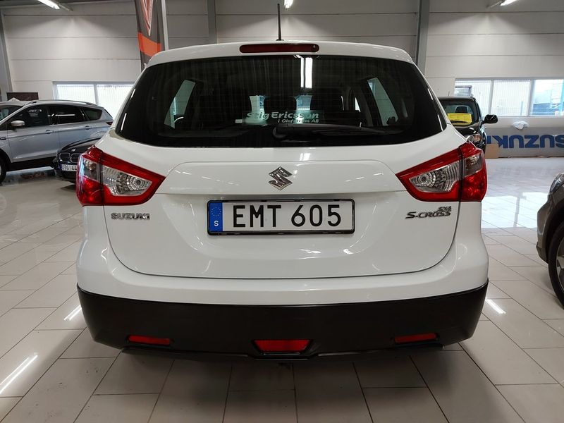 Suzuki S-CROSS bild 6