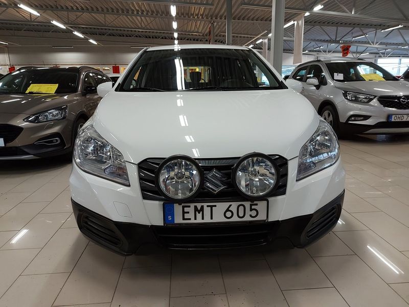 Suzuki S-CROSS bild 2