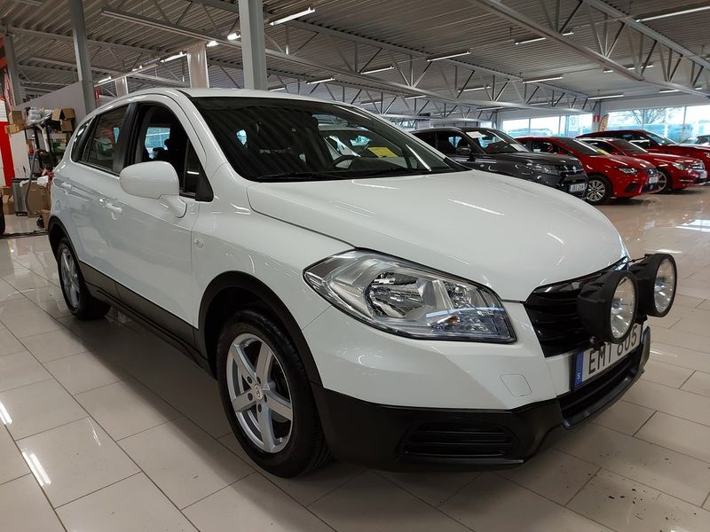 Suzuki S-CROSS bild 3