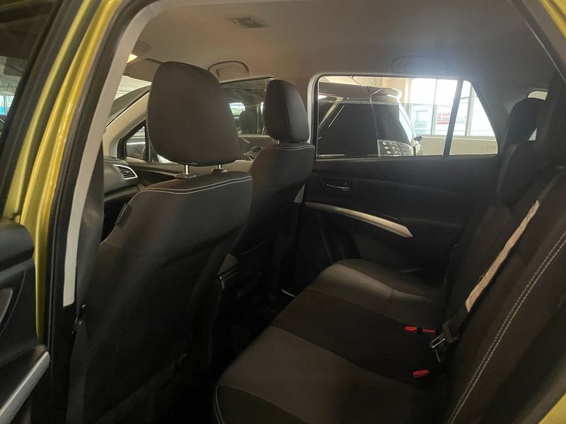 Suzuki S-CROSS bild 15