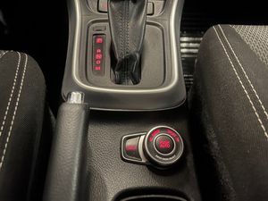 Suzuki S-CROSS bild 23