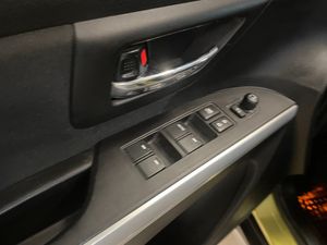Suzuki S-CROSS bild 12