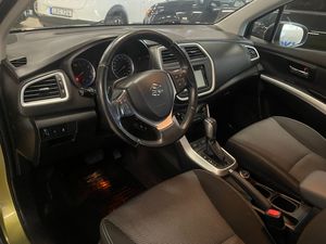 Suzuki S-CROSS bild 13