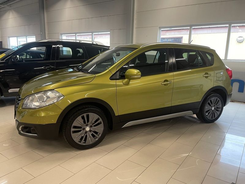 Suzuki S-CROSS bild 8