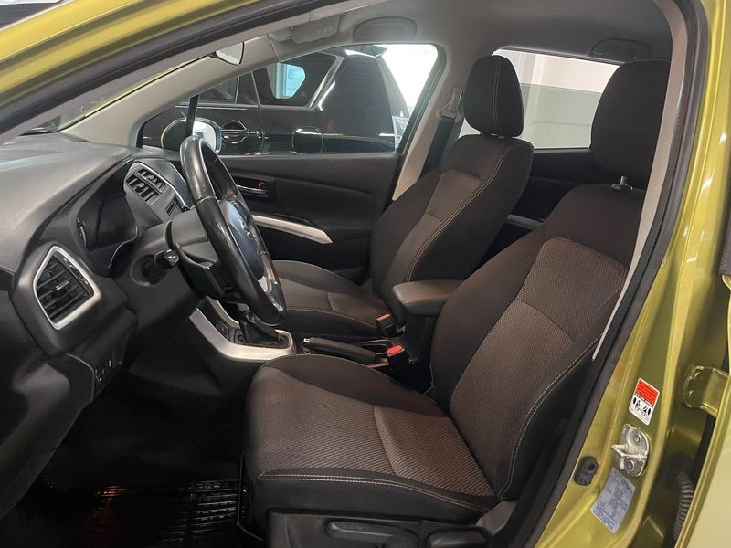 Suzuki S-CROSS bild 11