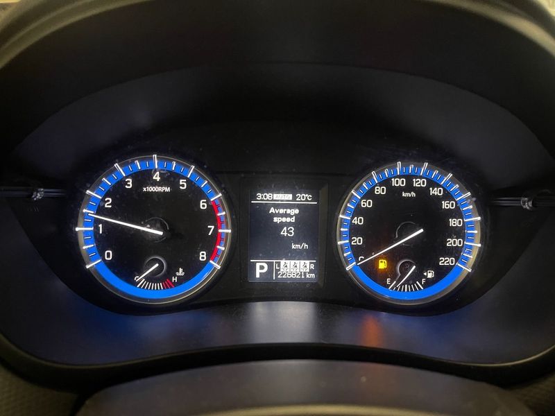 Suzuki S-CROSS bild 18