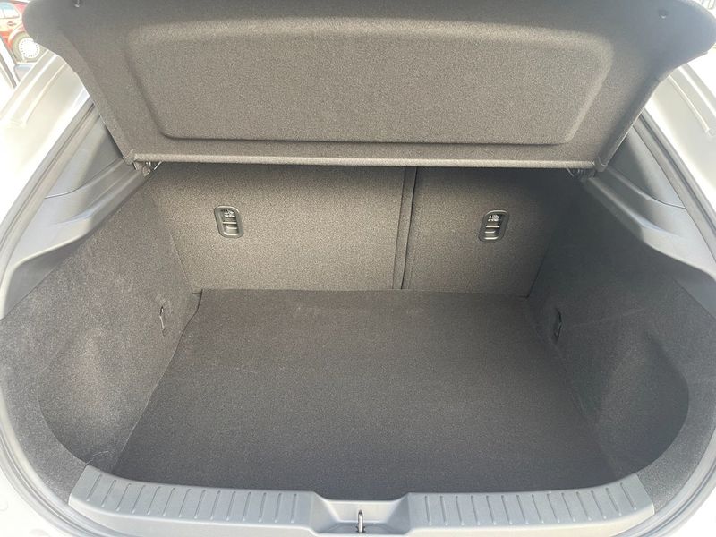 Mazda CX-30 bild 10