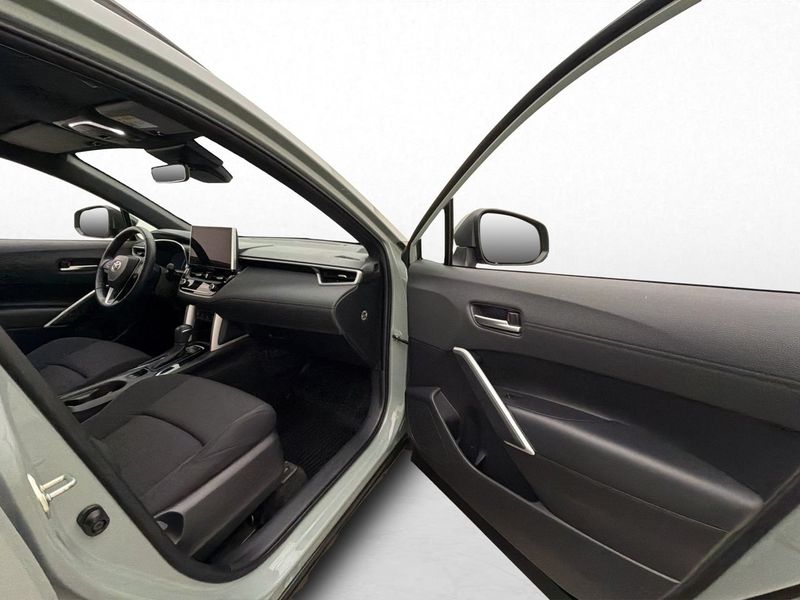 Toyota Corolla Cross bild 17