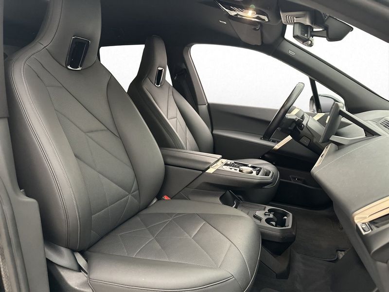 BMW iX bild 15