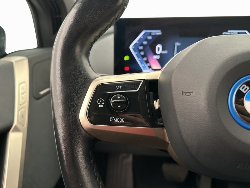 BMW iX bild 27