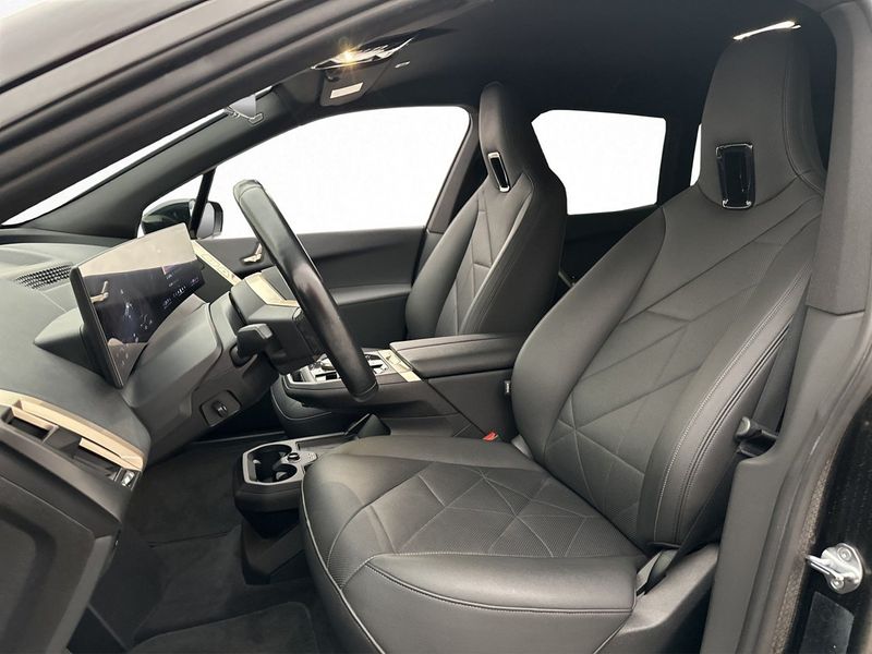 BMW iX bild 13