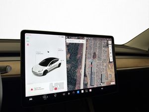 Tesla Model 3 bild 17