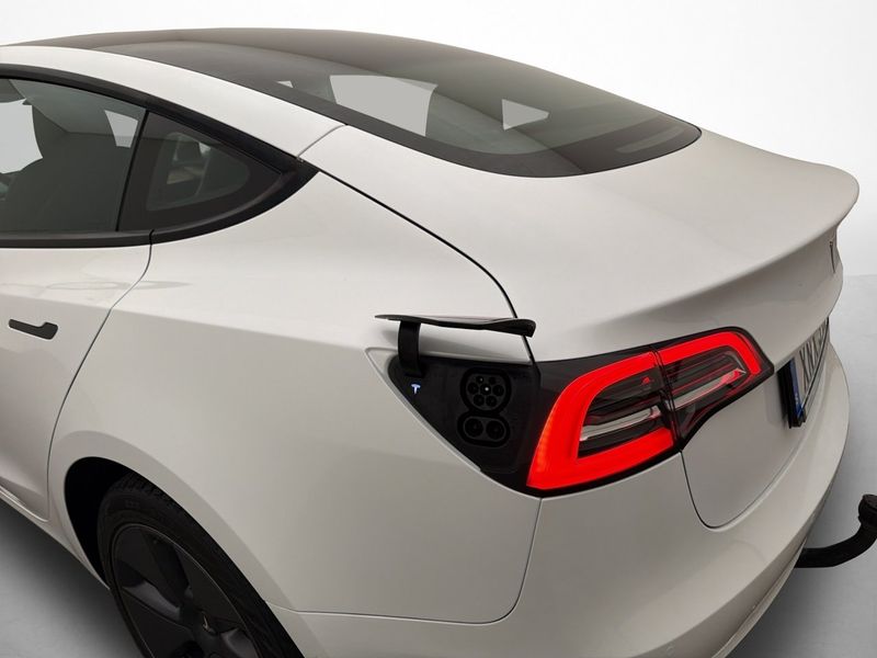 Tesla Model 3 bild 10