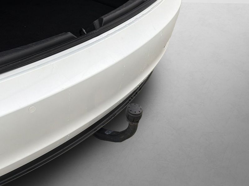 Tesla Model 3 bild 9