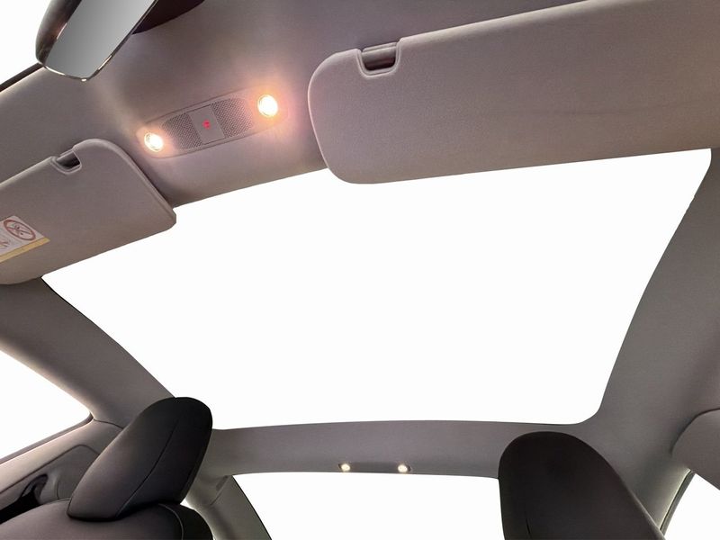 Tesla Model 3 bild 14