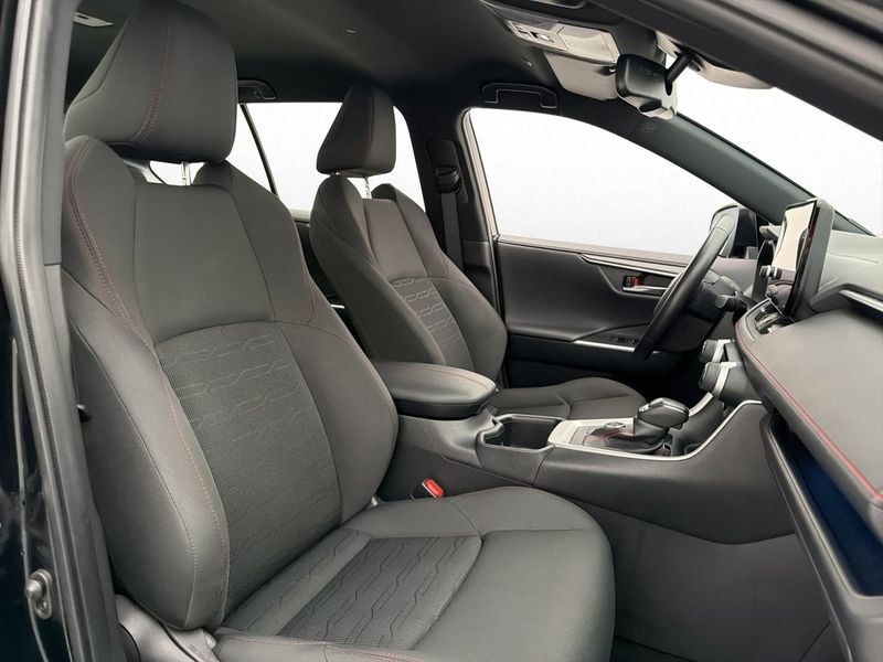 Toyota RAV4 bild 13