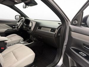 Mitsubishi Outlander bild 35