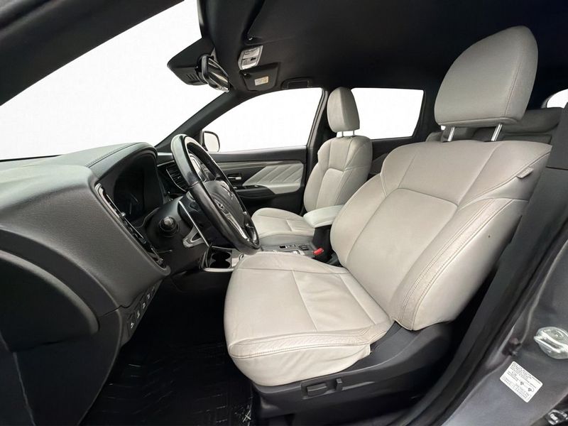 Mitsubishi Outlander bild 10