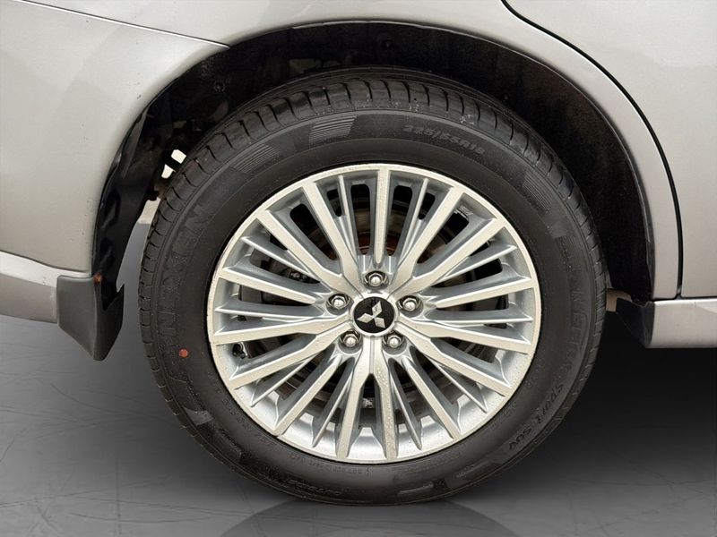 Mitsubishi Outlander bild 32