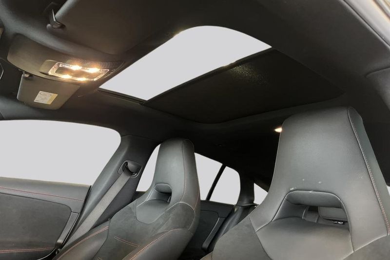 Mercedes CLA200 bild 18