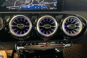 Mercedes CLA200 bild 13
