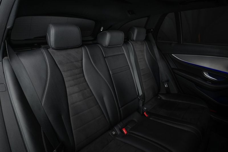 Mercedes E300 bild 17