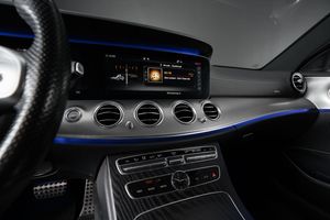Mercedes E300 bild 11