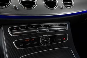 Mercedes E300 bild 14