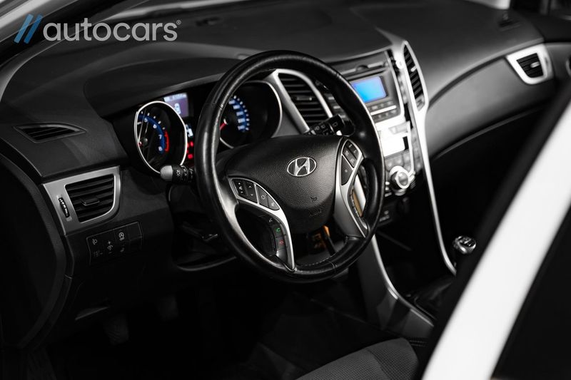 Hyundai i30 bild 13