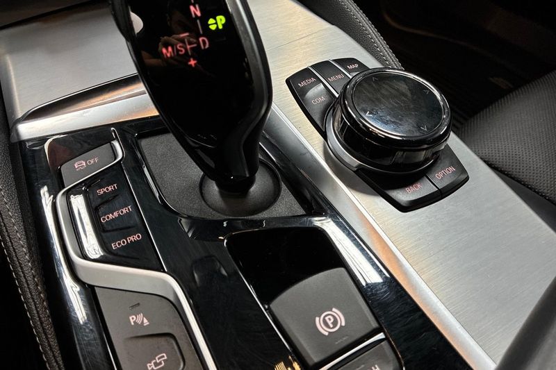 BMW M550 bild 21