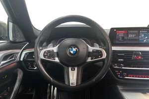 BMW M550 bild 16