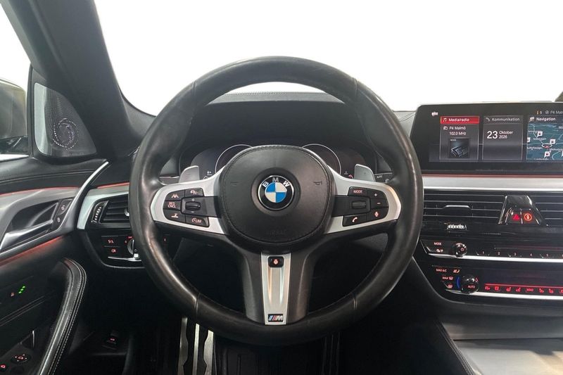 BMW M550 bild 16