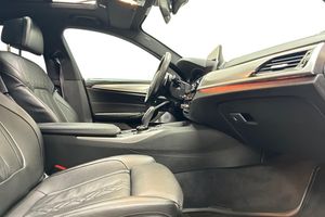 BMW M550 bild 15
