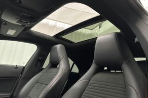 Mercedes CLA200 bild 16
